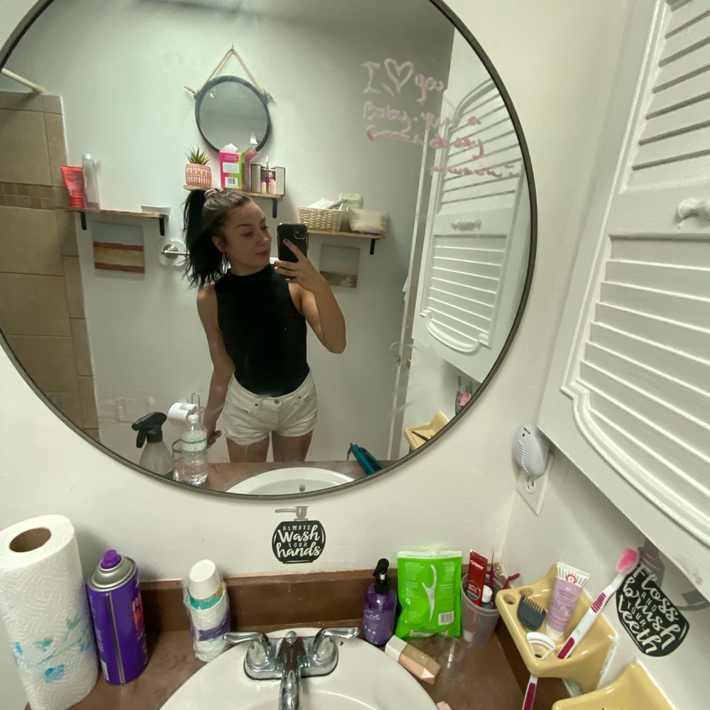 Meet your Posher, Jessica